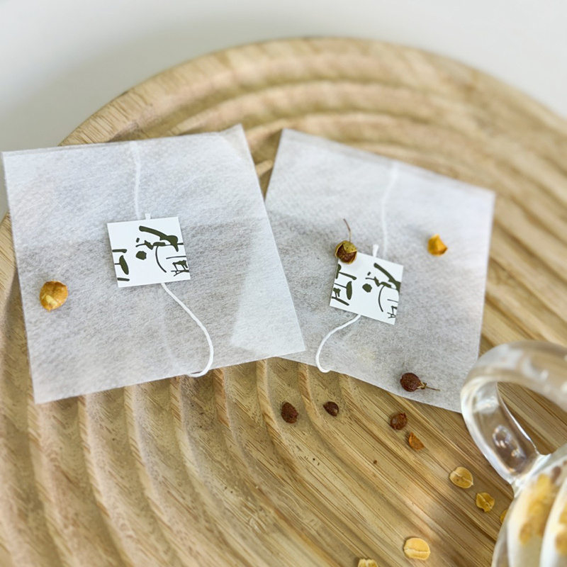 What is the temperature resistance of non-woven tea bags?